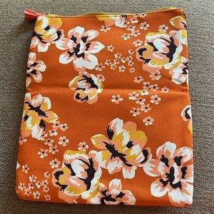 Like New Rachel Pally Floral Zip Clutch